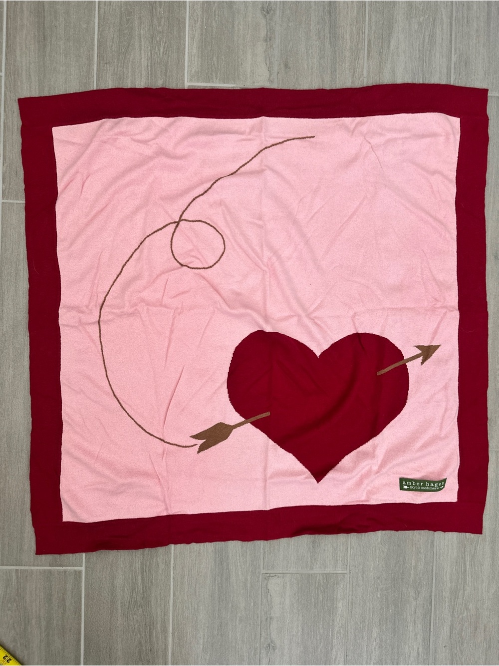 Amber Hagen 90/10 Cotton Cashmere Blend Heart and Arrow Knit Throw Blanket